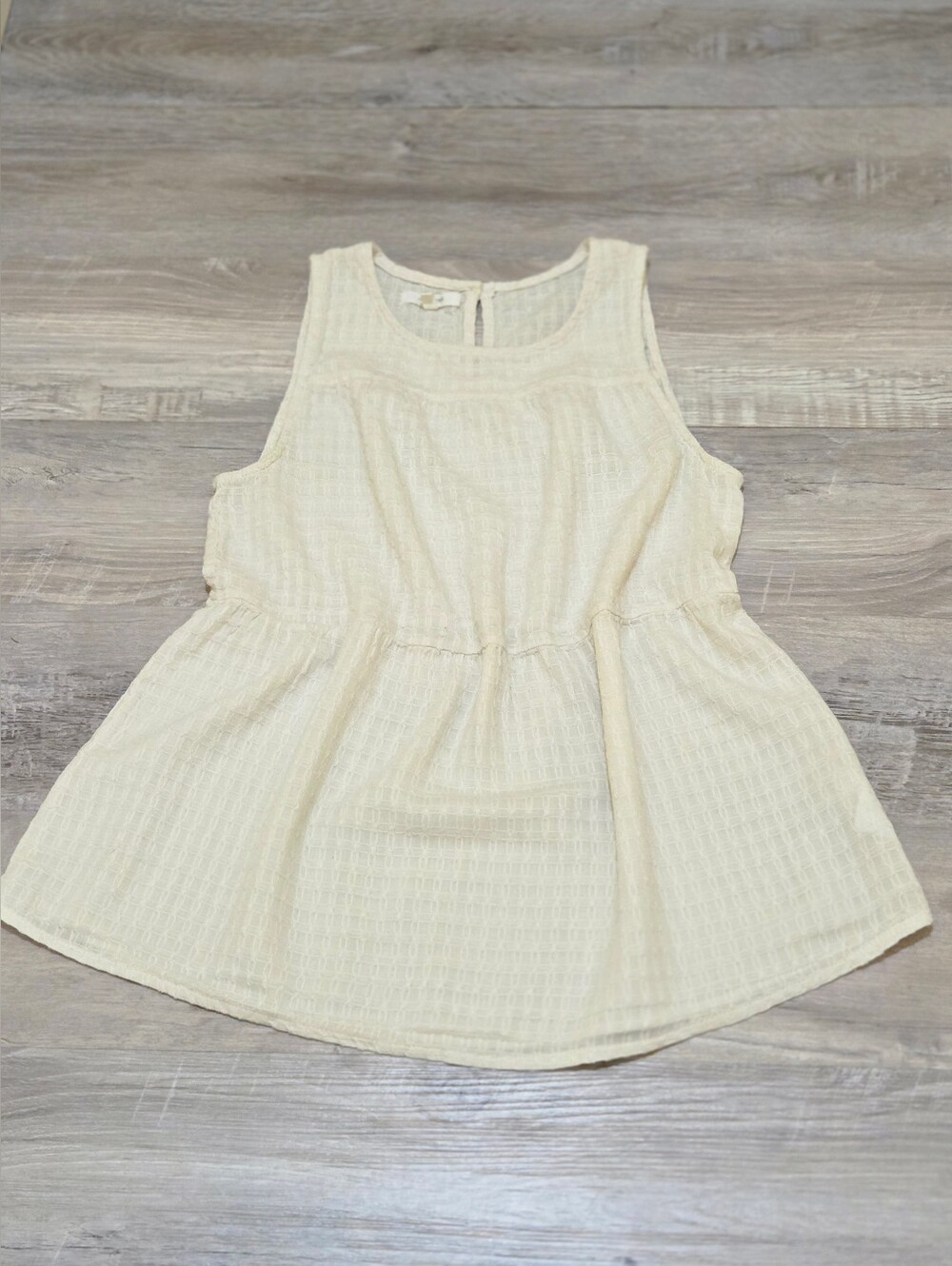🩷Maurices Ivory Textured Sleeveless Babydoll Tank Size XS